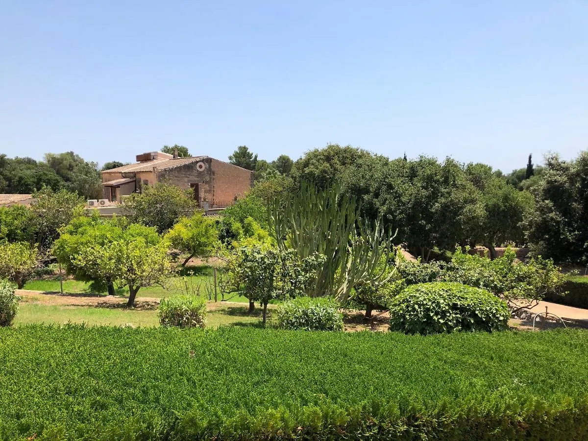 בית כפרי לןקמאג'ור Agroturisme Son Sama ספרד
